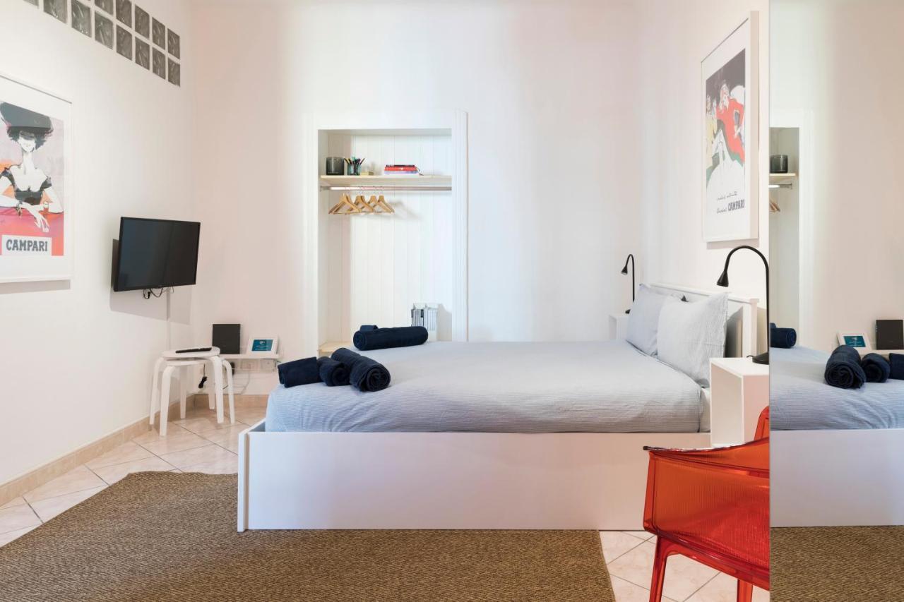 Xenia Apartments - Stylish Colorful Apt- Upbeat & Well-Connected Area ميلان المظهر الخارجي الصورة